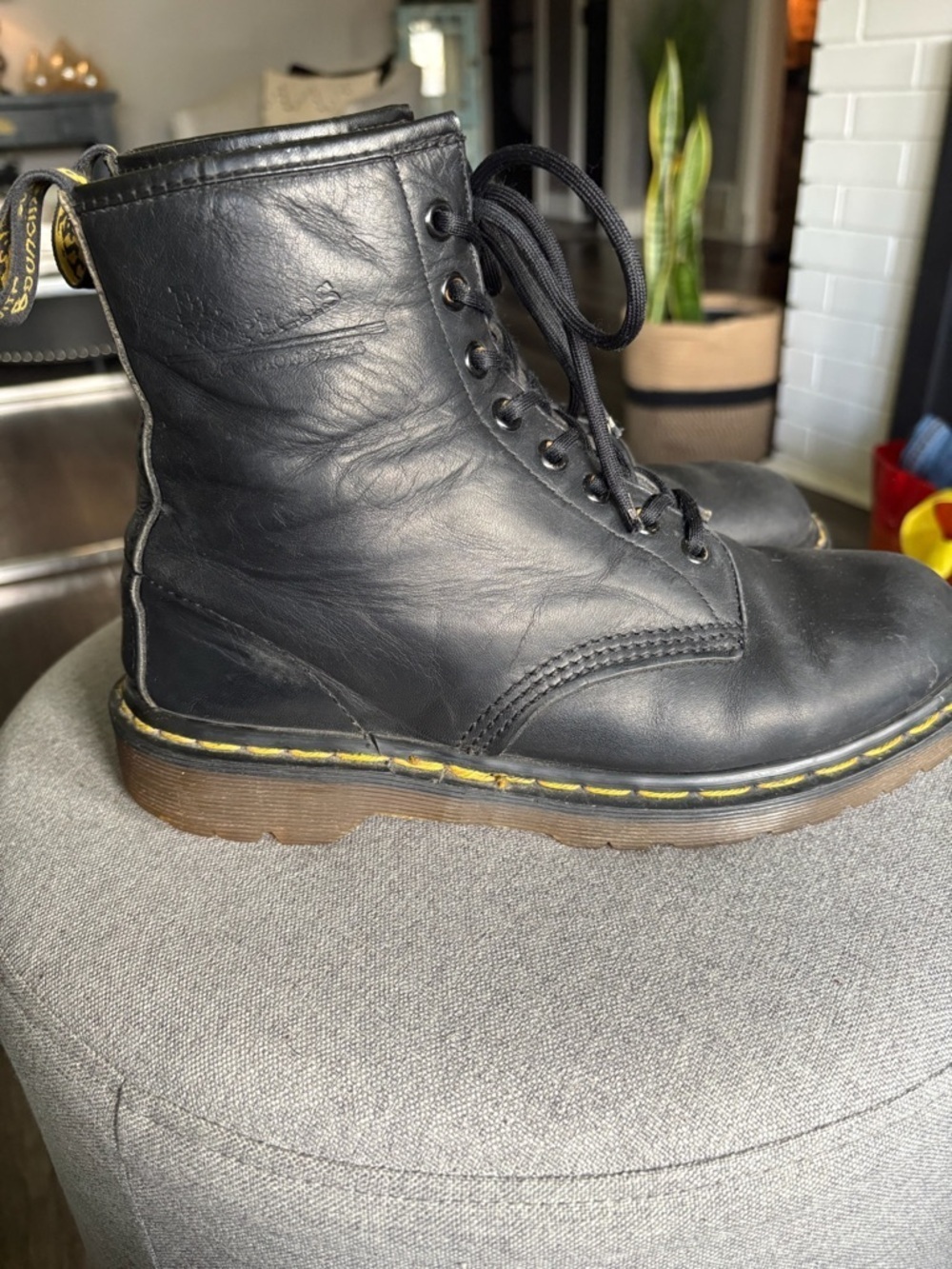 Vintage Doc Dr. Martens 90's 1460 Made‎ in England Boots Black Leather